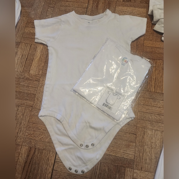 CBO Baby 5t short sleeve One-z t'shirt with snaps - Picture 1 of 1